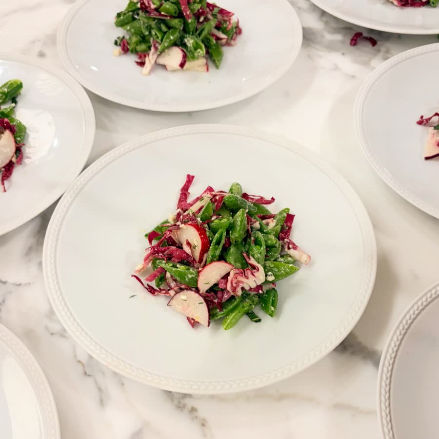 Radicchio and green bean salad, plated